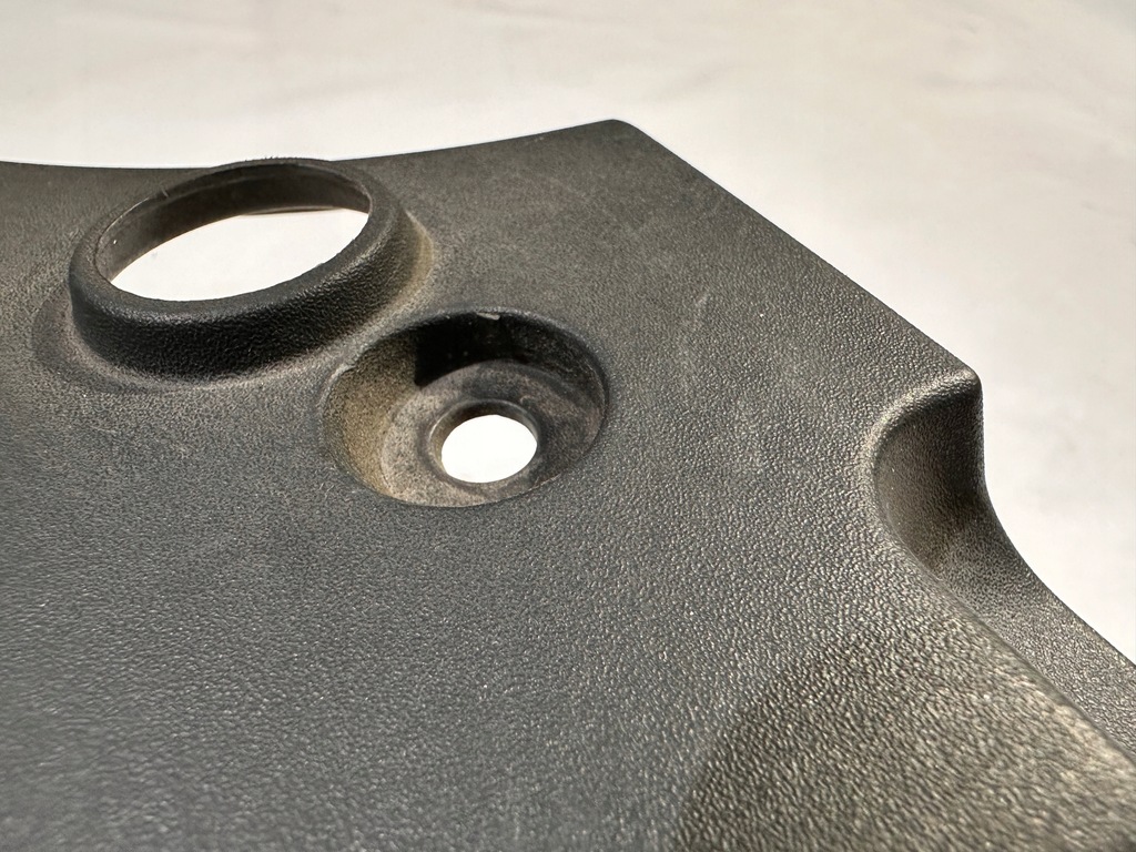 фото №6, Захист лампи задня задній права правої chevrolet camaro cabrio 2016+