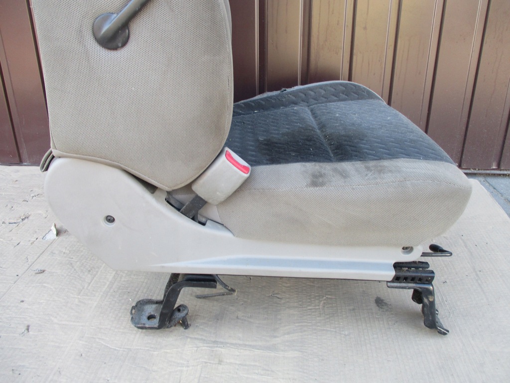 фото №12, Сиденье левый перед nissan x-trail