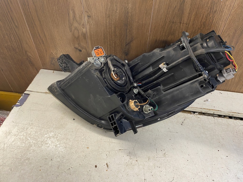 фото №9, Mitsubishi i-miev лампа правий перед