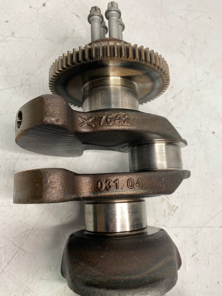 Wał коленчатый bmw f20 f30 b38b15a 7642031 Недорого