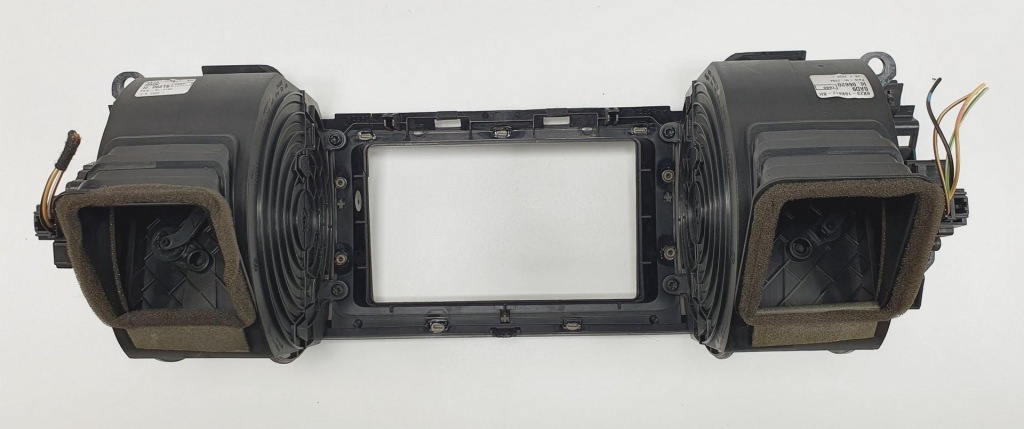 фото №8, Решётки обдув середина jaguar xf x250 8x2319k617ah