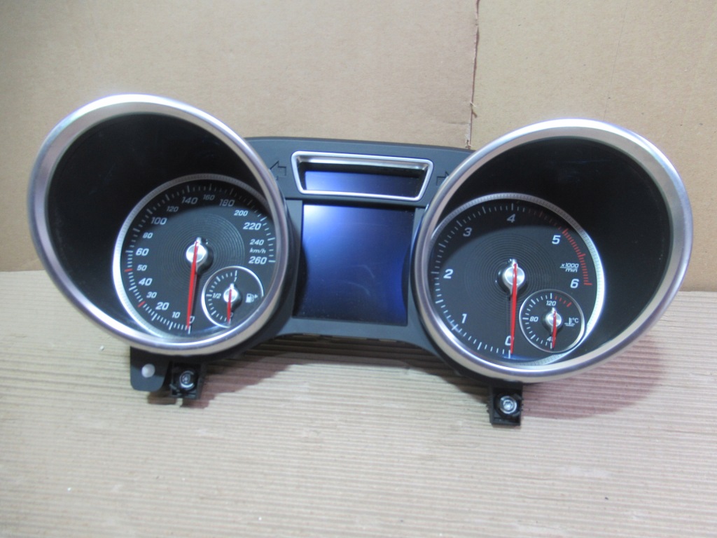 фото №1, Mercedes gle w166 счетчик приборная панель спидометр a1669000619