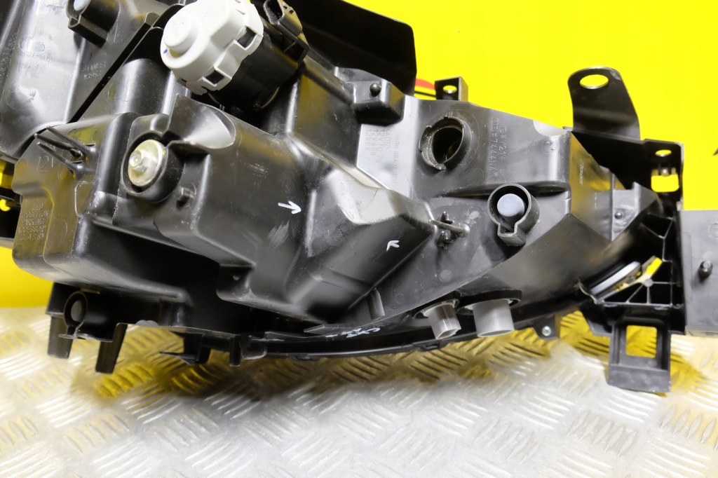 Купити Mazda cx5 2017 2018- фара фара full led ліва некерована європа