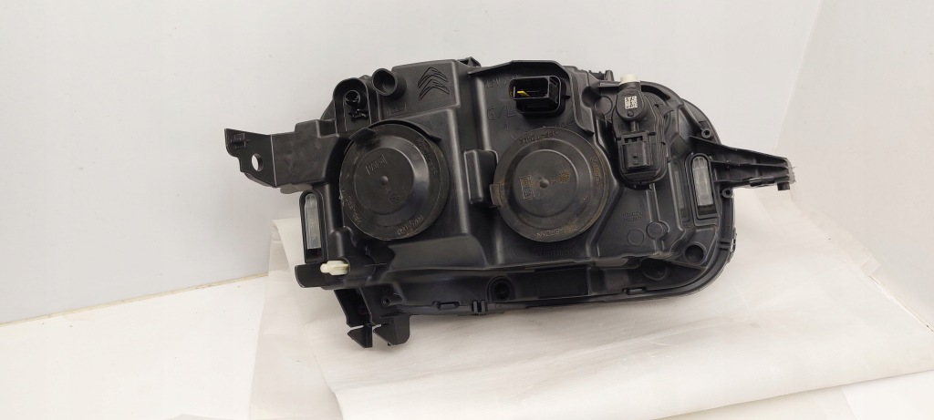 фото №9, Citroen c3 iii 2016-2020 лампа передняя перед левая lub правая europa