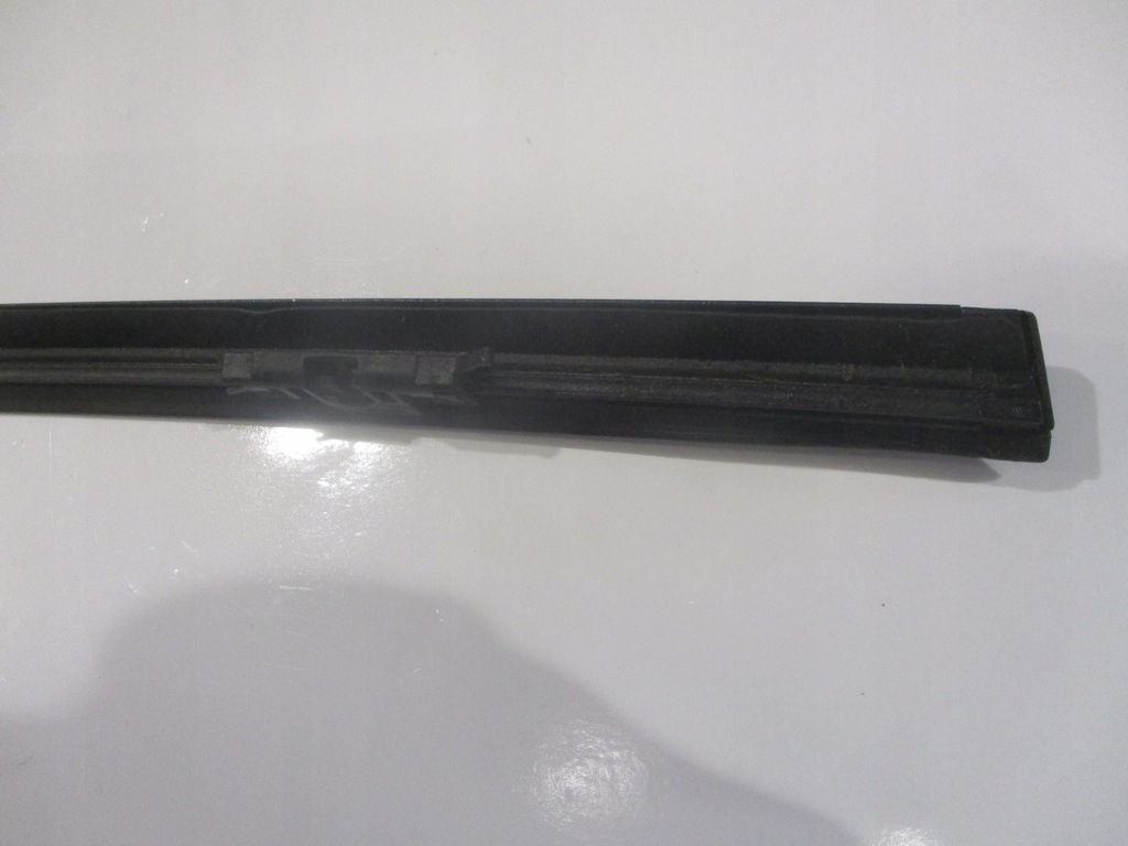 фото №9, Молдинг стекло лобовое правая перед volvo s60 ii 31335865