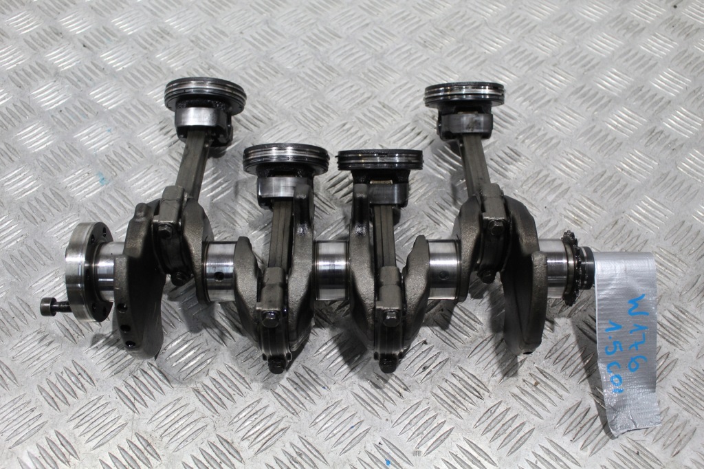 фото №1, Wał karbowy поршни a-klasa w176