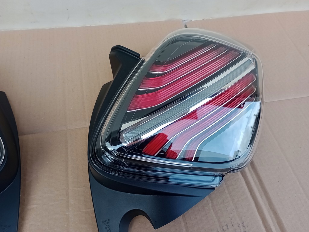 фото №1, Renault zoe lift лампа задняя задняя правая nowa оригинал