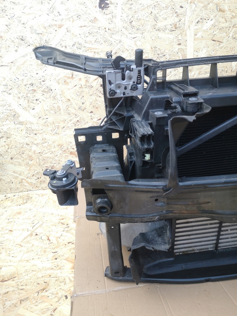 фото №12, Audi rs3 8y pas передний радиатор 2.5 tfsi 23r