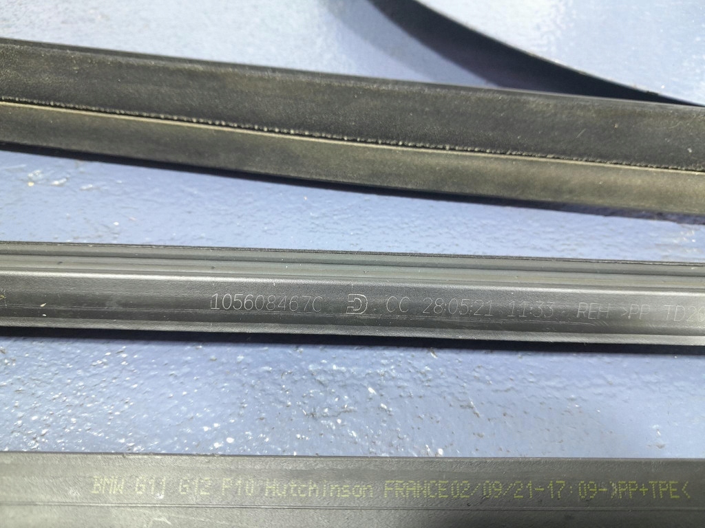 фото №11, Bmw 7 g12 lci long молдинг рамка дверь задних правых shadow line 7397862