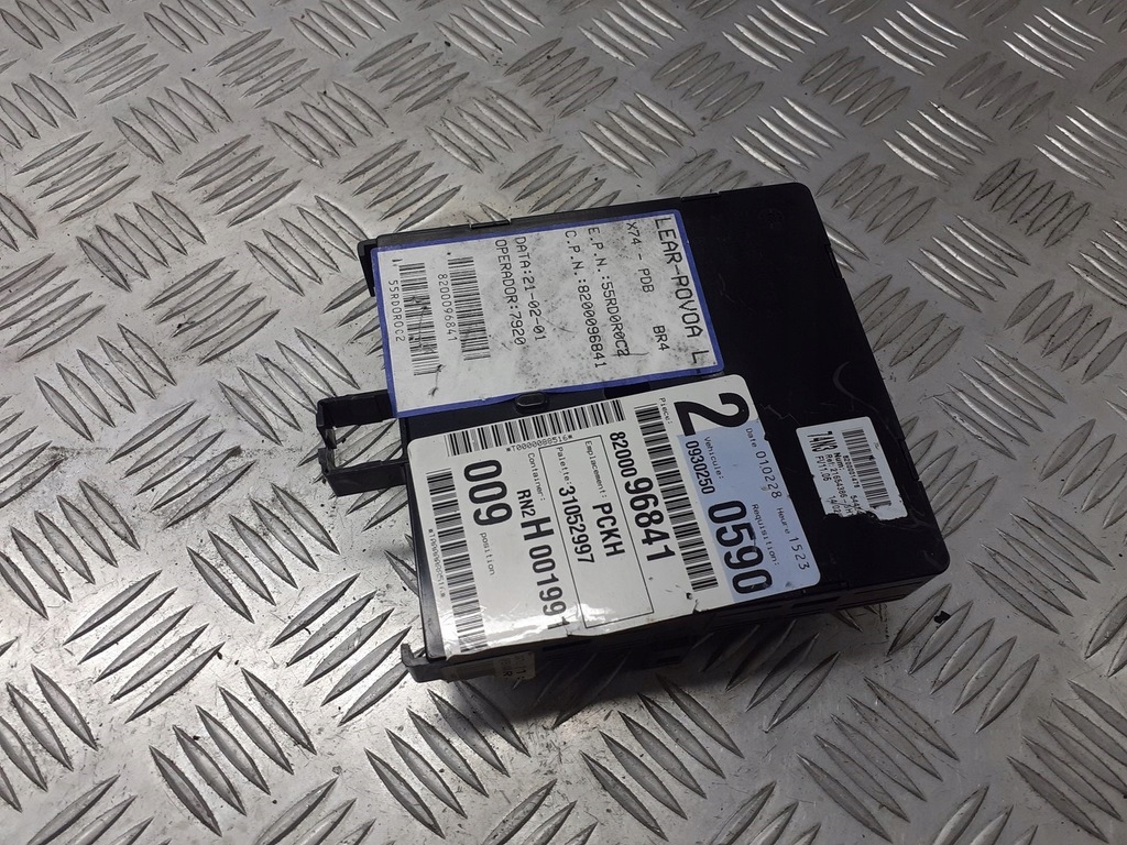 фото №1, Коробка модуль bsi renault laguna ii 1.8 820009684