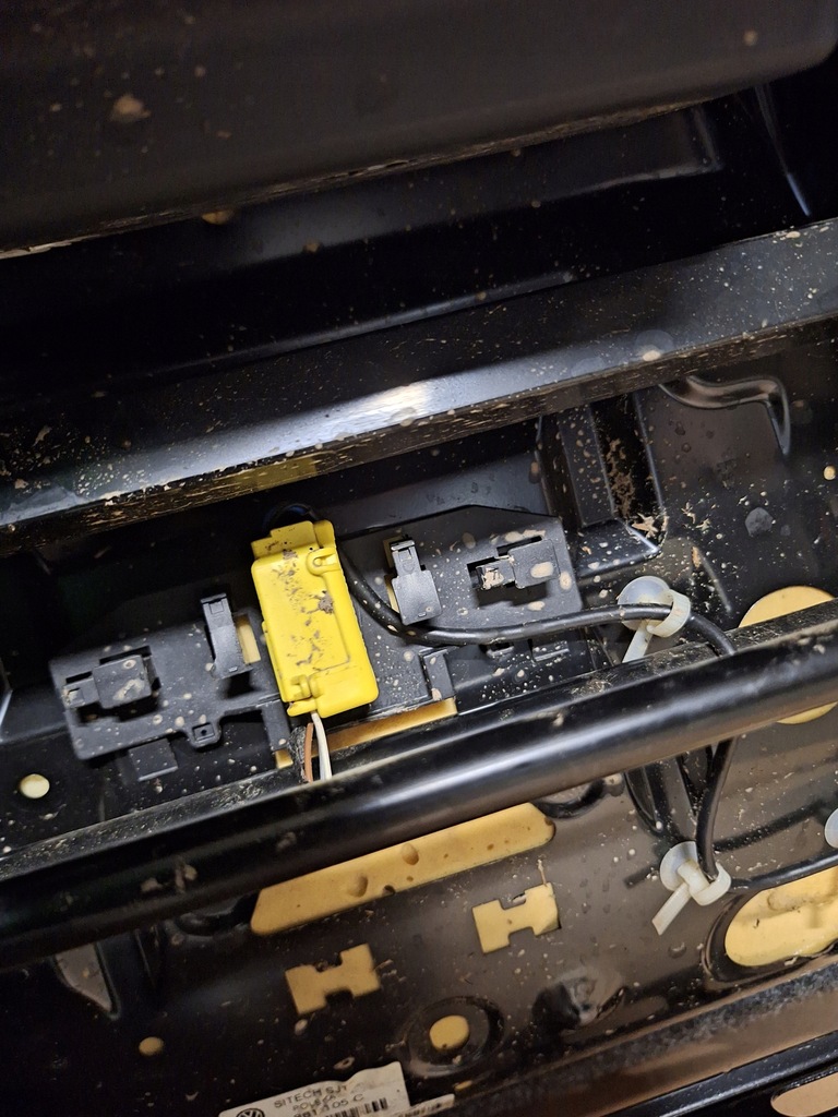 фото №8, Сиденье водителя skoda fabia ii roomster ii 2k0881105c