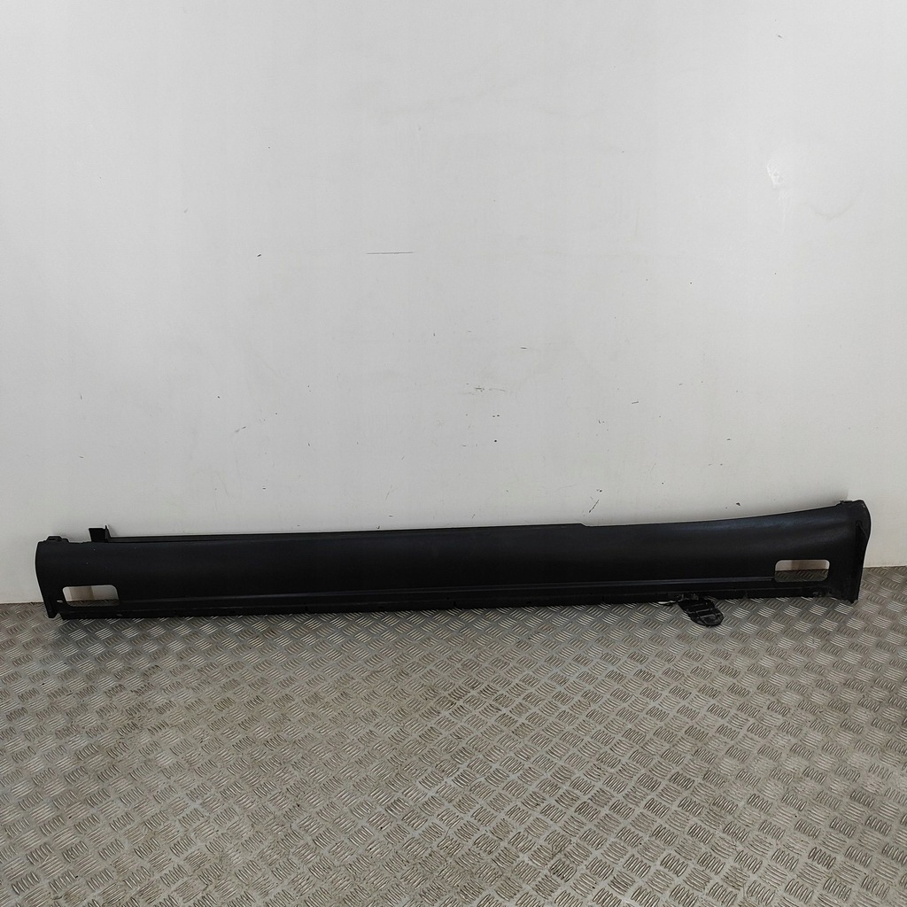 фото №1, Porsche cayenne 92a 2011 порог