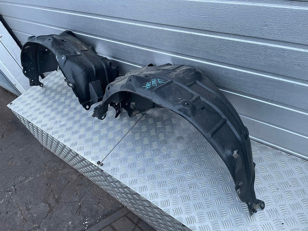 фото №3, Toyota yaris cross подкрылок задняя левая правое