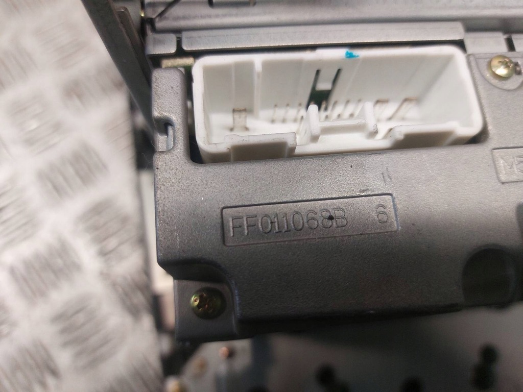 фото №7, Радіо програвач + панель обдув + рамка mazda 6 i gj6j66dsxg02