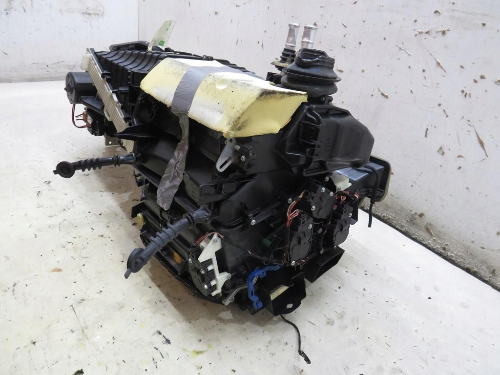 фото №5, Отопитель корпус отопителя audi q5 8r