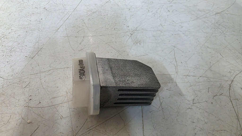 Резистор резистор вентилятор обдув nissan juke f15 рестайлинг Недорого