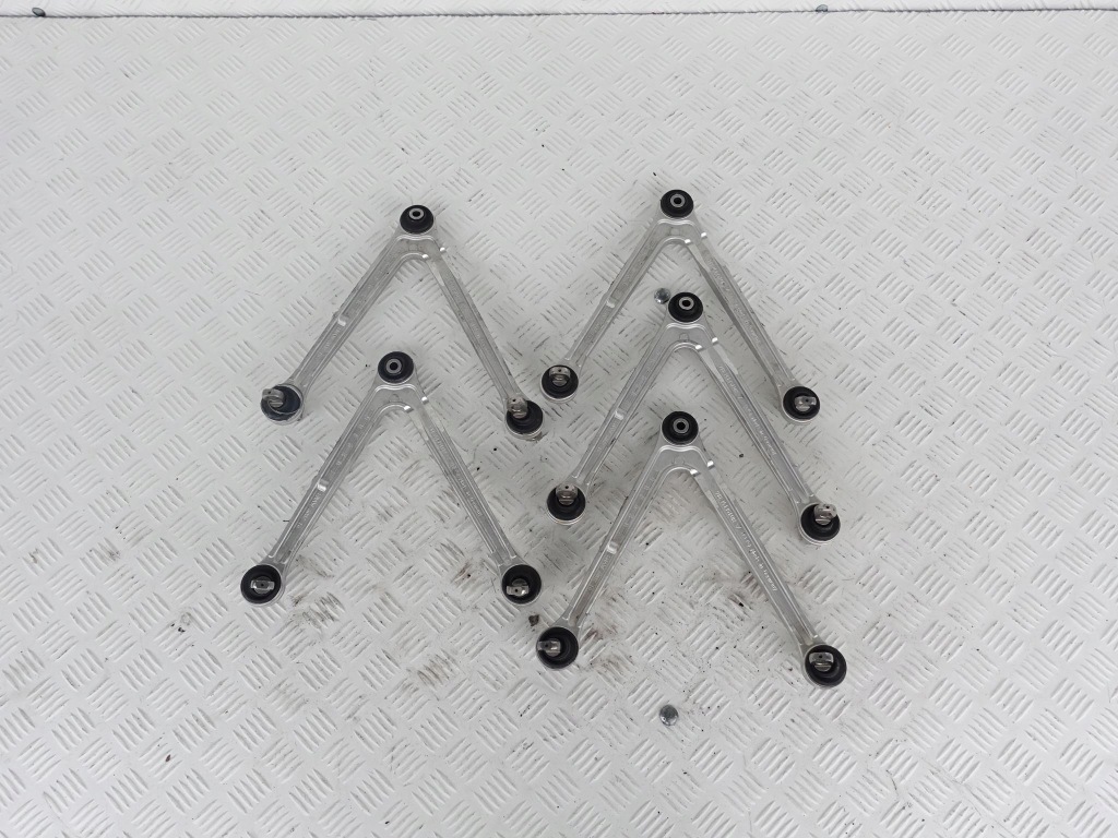 фото №1, Porsche 918 spyder важіль верхній перед l=p