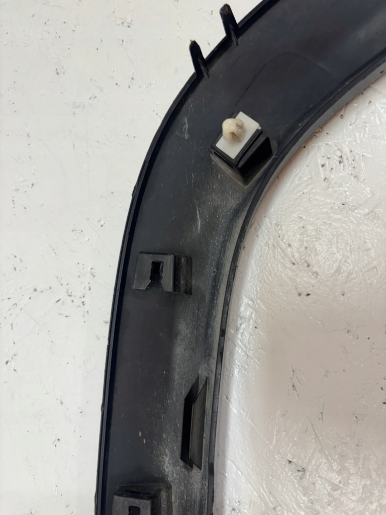 Jeep compass левая молдинг крыла перед передняя 53226937 Цена