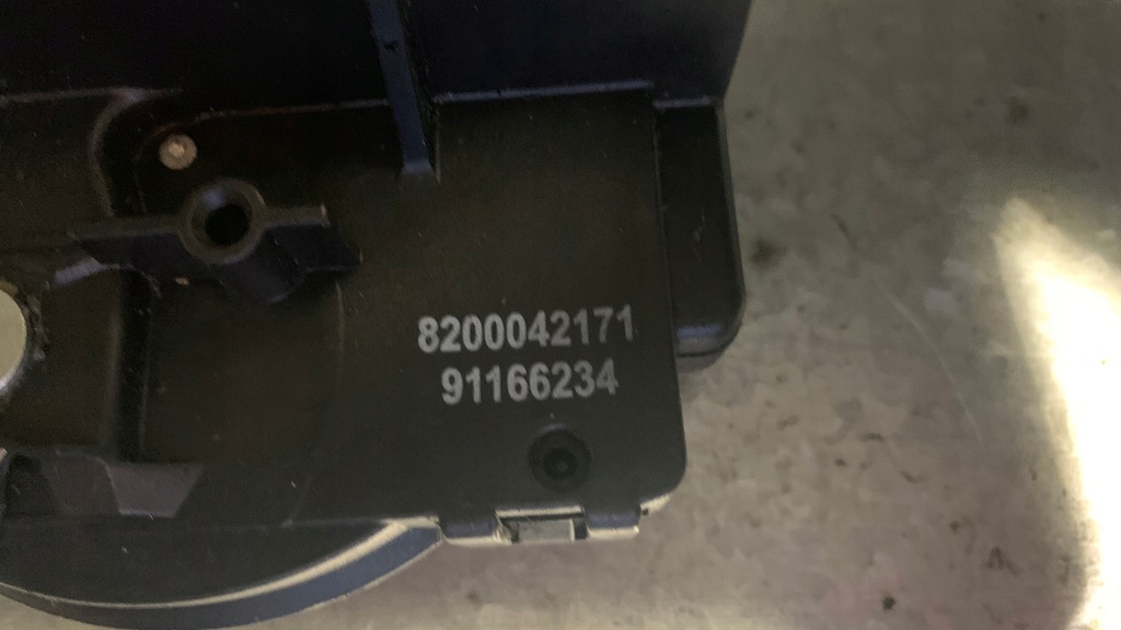 фото №12, Trafic ii vivaro a контактор микровыключатель концевик