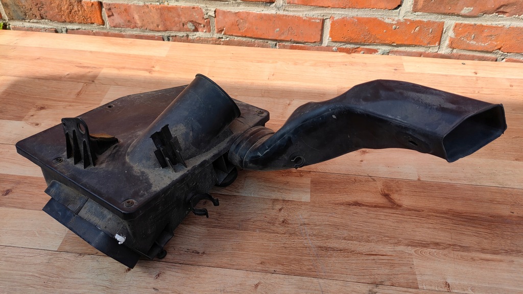 фото №6, Mercedes ml w163 2.7 корпус воздуха ловушка