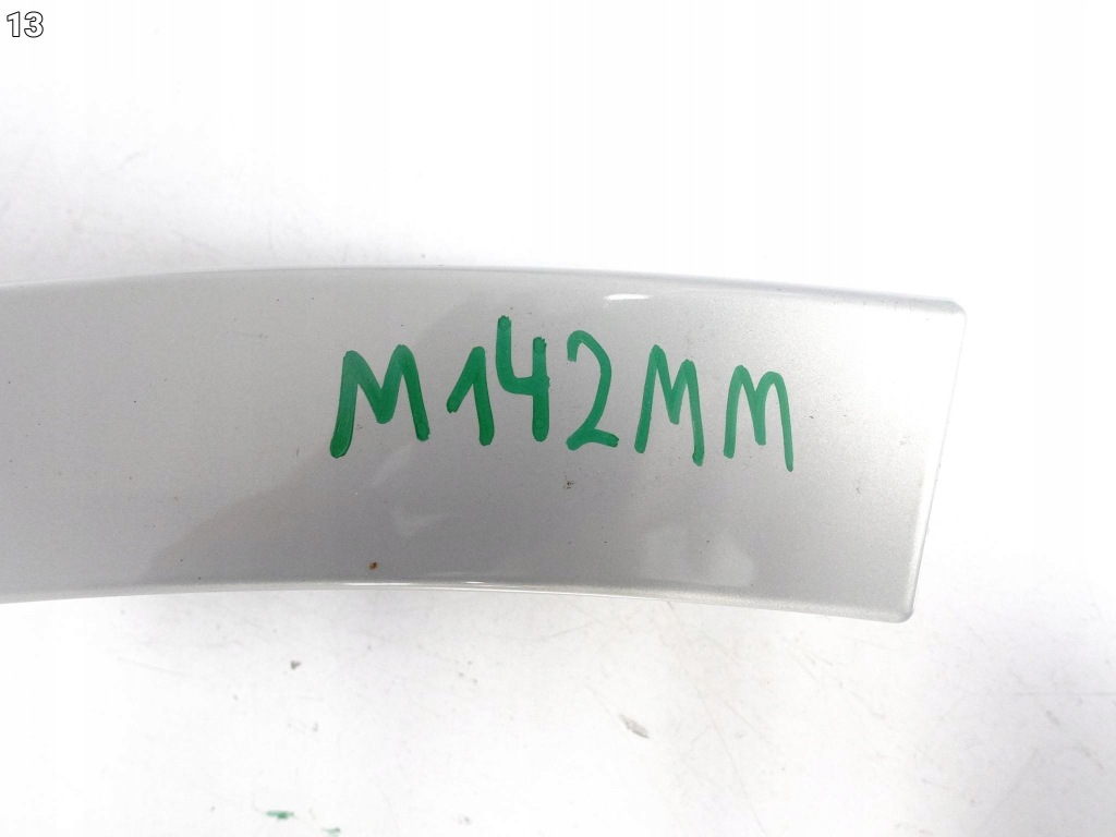 Maserati grecale trofeo m182 22- молдинг захист накладка крила права задній Недорого