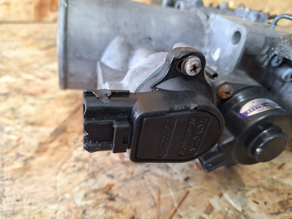 фото №6, Дроссельная заслонка 2jz-ge 22200-46071 toyota supra 3.0