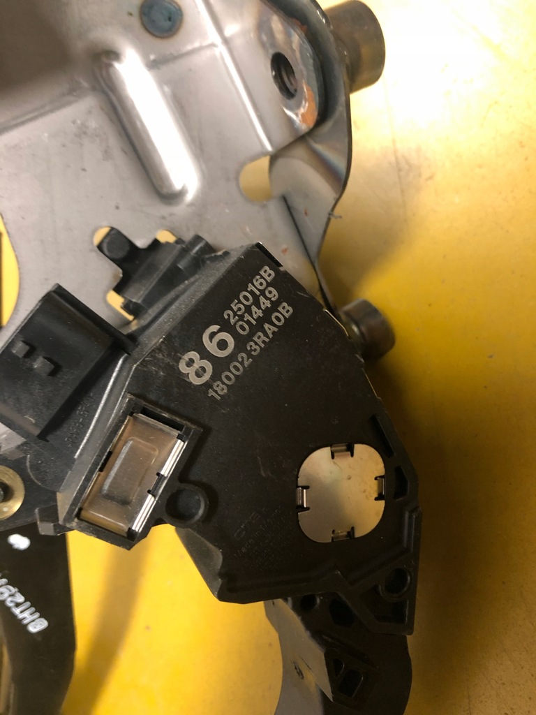 фото №7, Педаль тормоза автоматическая коробка передач датчик nissan leaf ze0