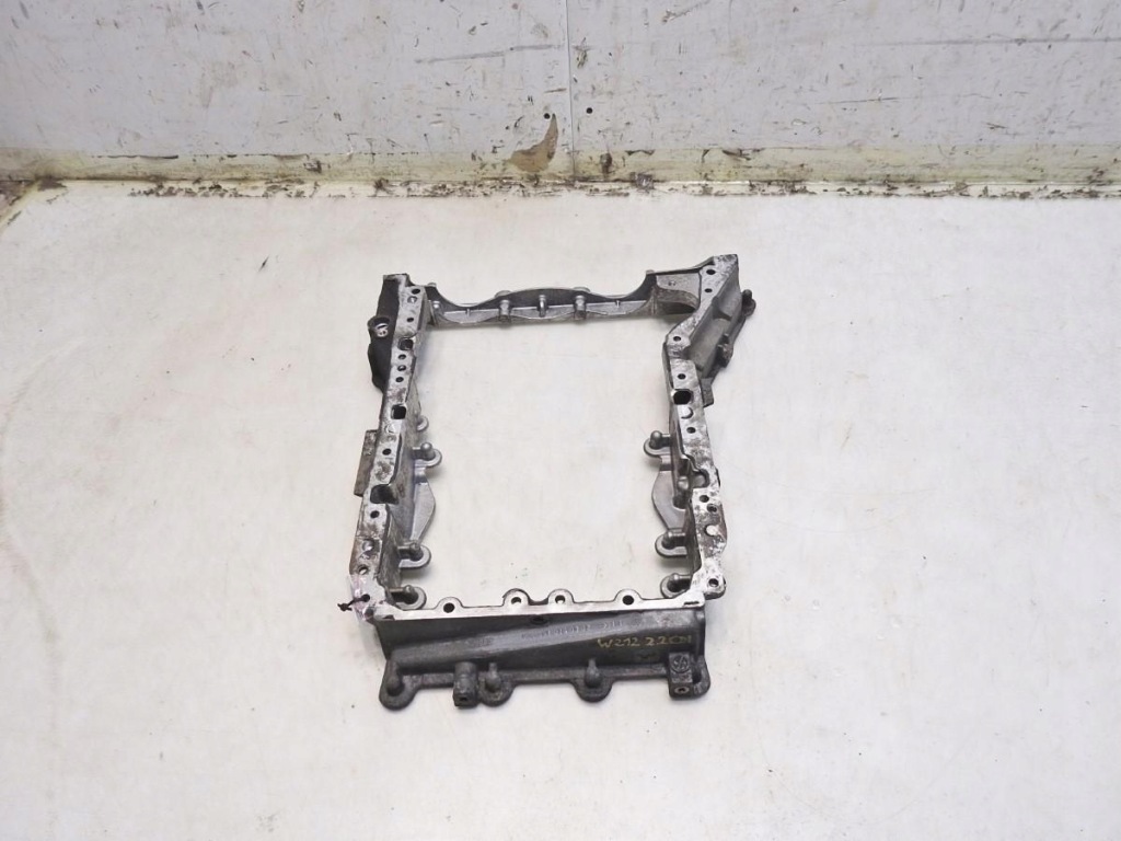 Основание картера масляный mercedes w212 2.2 cdi a6510140302 с Разборки
