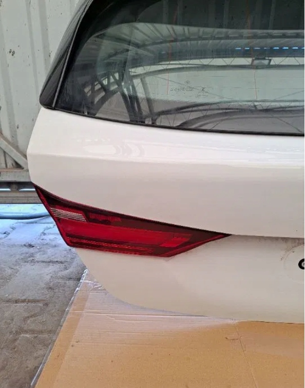 фото №4, Кришка багажника кришка багажника комплектна лампи bmw 1 f40 300