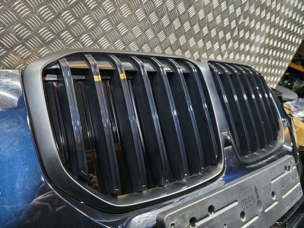 Bmw x7 g07 lci lift mpakiet бампер передній carbonschwarz 416 камера pdc в Україні