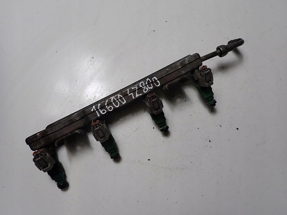 фото №1, Молдинг упорскування nissan sentra 1.8 00r