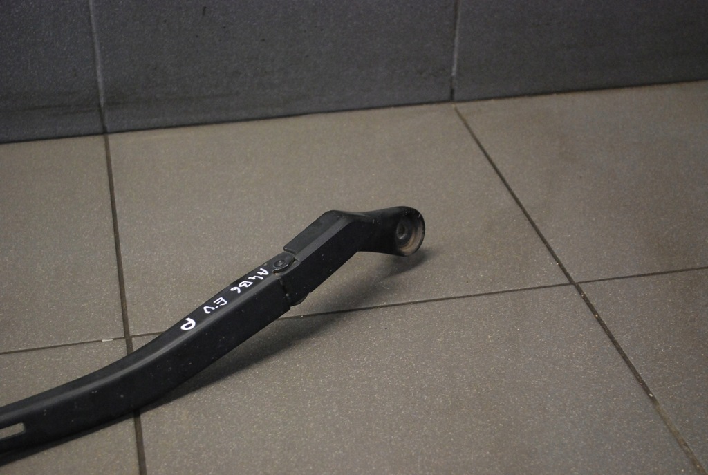 фото №5, Рычаг дворники правое audi a4 b6 eu 8e1955408c