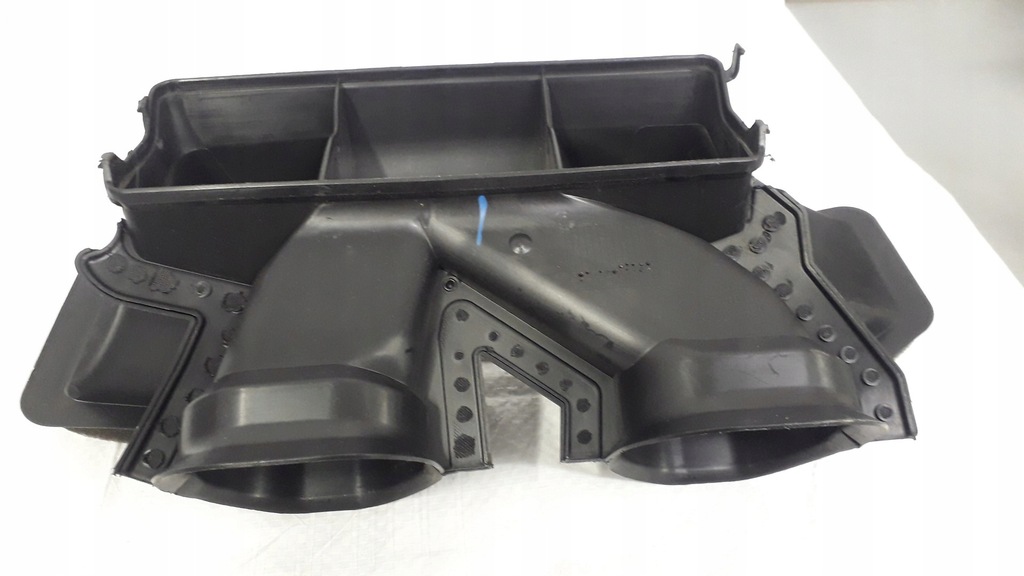 фото №7, Канал впуск повітря audi audi a3 8p 8p1819409