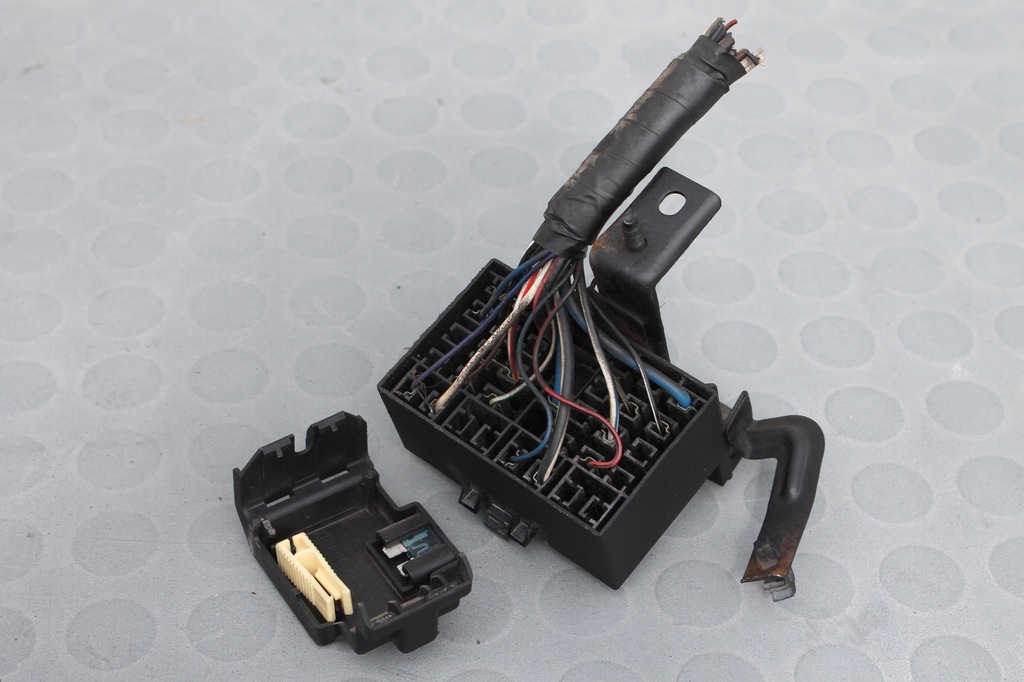 фото №6, Коробка предохранителей mazda mx-5 i na 1.8 16v 90-