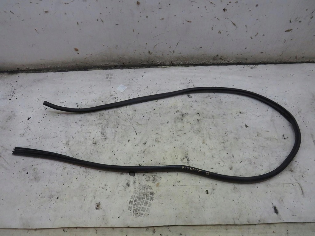 фото №1, Прокладка дверь правый задняя ford ecosport