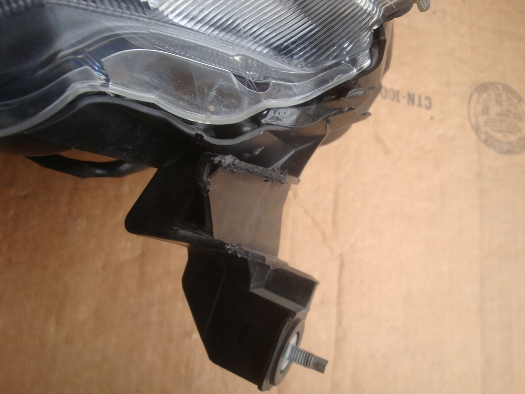 фото №6, Nissan x-trail лампа передняя левая t31 повреждённая