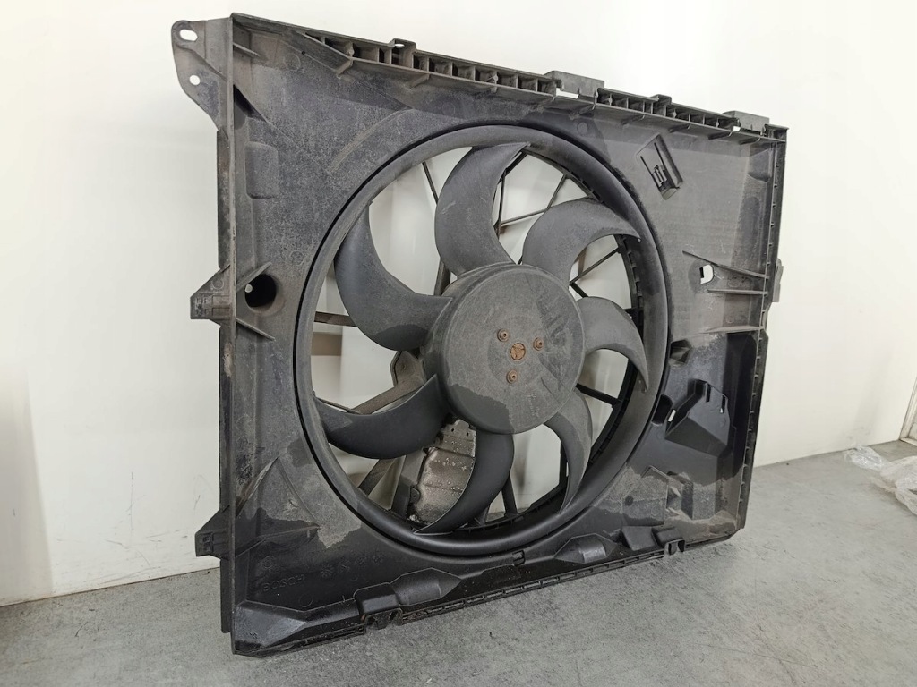 Вентилятор радиатора bmw 1 e87 0130303942 11074810 bosch 1.6 16v Киев