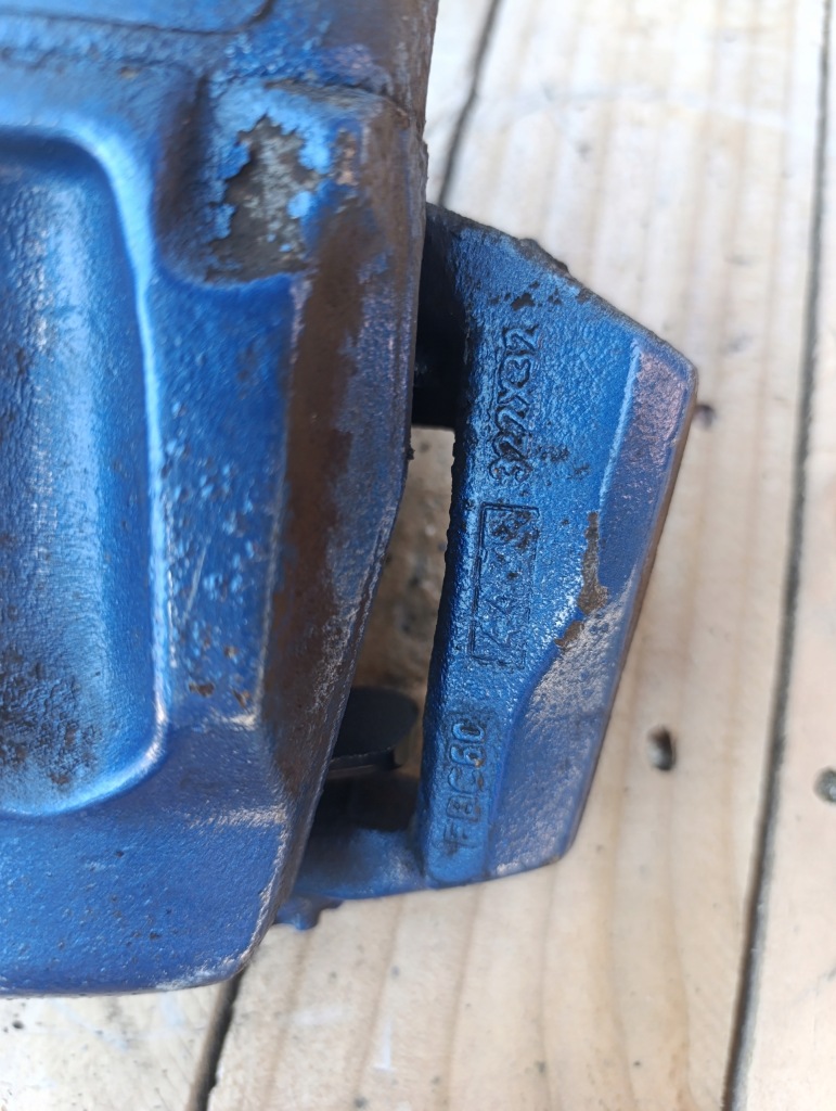 Mercedes w207 гальмівні диски супорти комплект 3.0 cdi Недорого