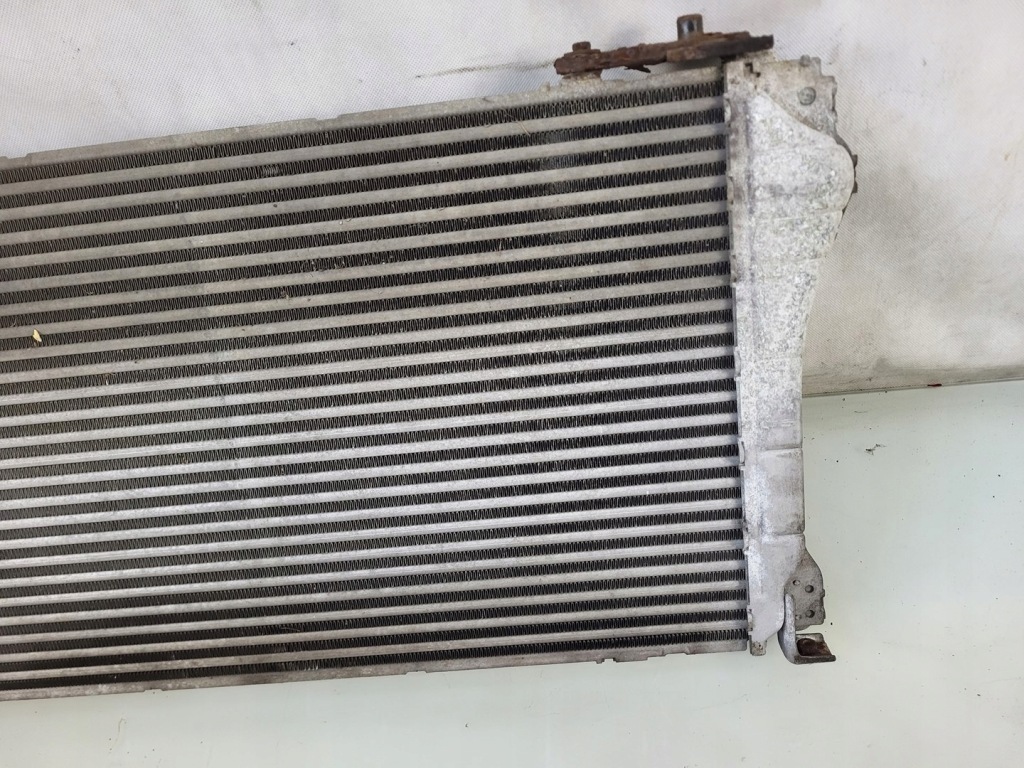 Радиатор воздуха интеркулер toyota auris e15 2.2 d-cat Цена