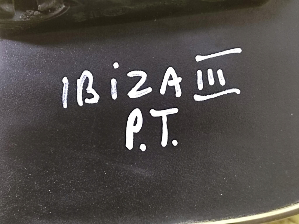 Купити Seat ibiza 3 фара правий задній 6l6945096a