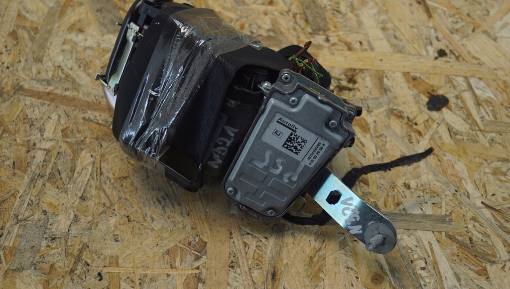 фото №6, Mercedes w204 pas безпеки правий перед a2048602686