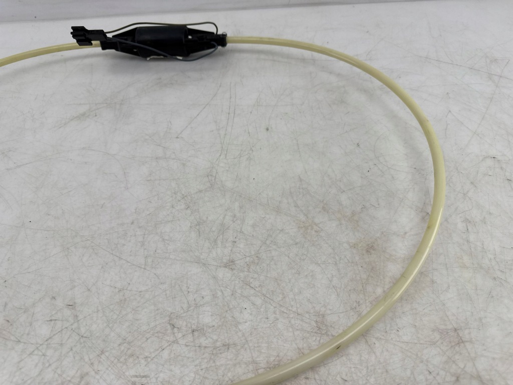 фото №5, Mercedes-benz e w211 2007 моторчик шторки безпеки скло задній