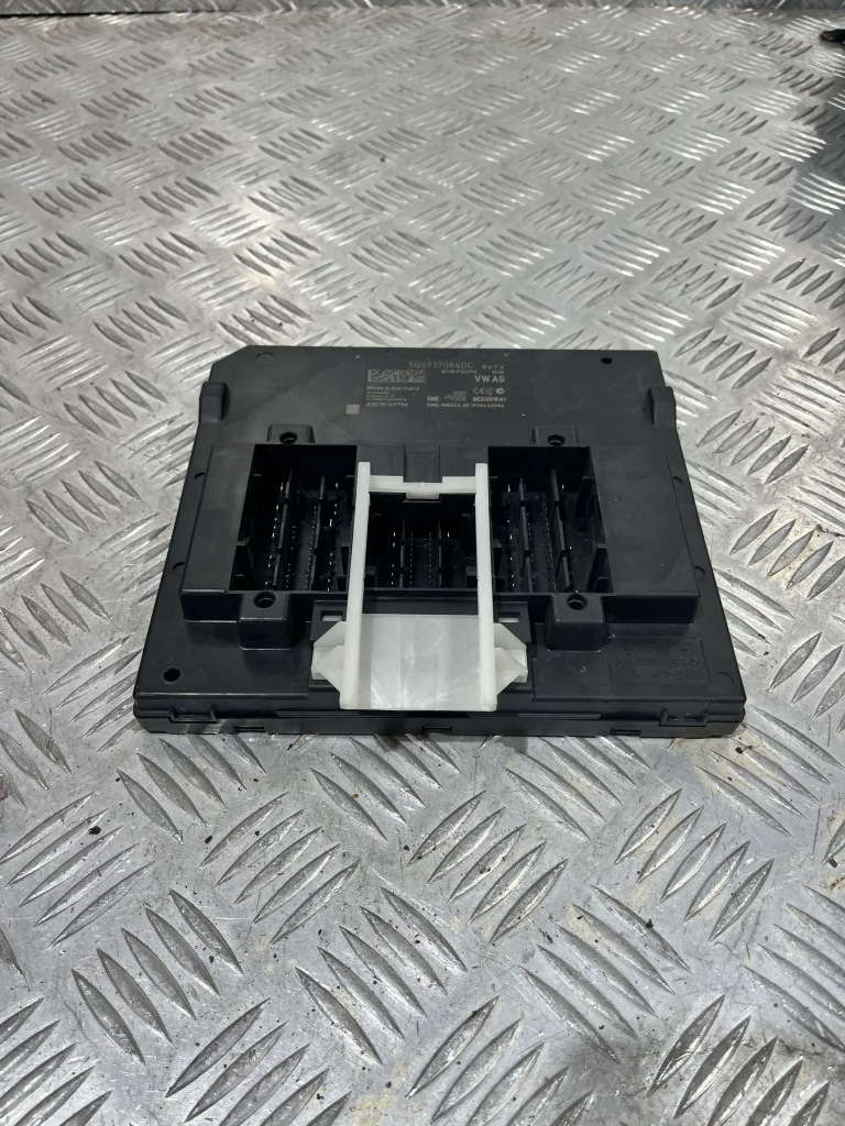 фото №1, Модуль блок керування комфорту audi a3 8v 12- 5q0937084dc