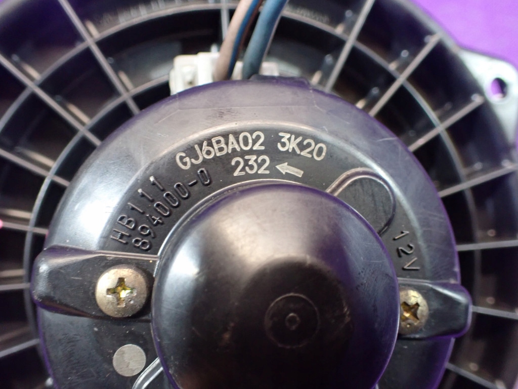 фото №5, Mazda 6 i gg gy 02-05 вентилятор обдув воздуходувка 2 pin 8940000232