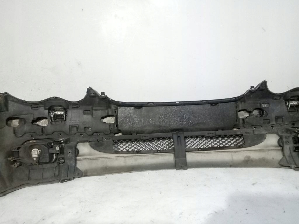 Купити Mercedes c klasa w203 бампер перед передній 189