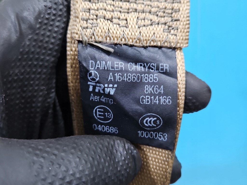 Ремень безопасности задний  правый - mercedes ml w164 a1648601885 Цена