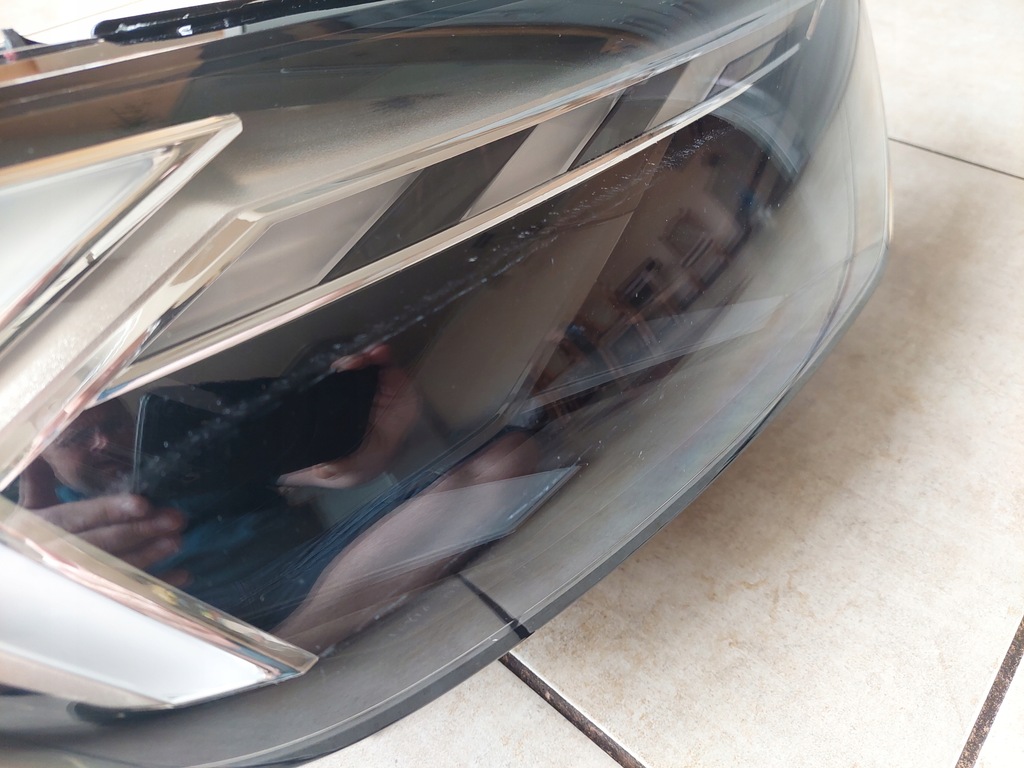 фото №5, Лампа права - full led - audi a1 ii - 82a - 2019