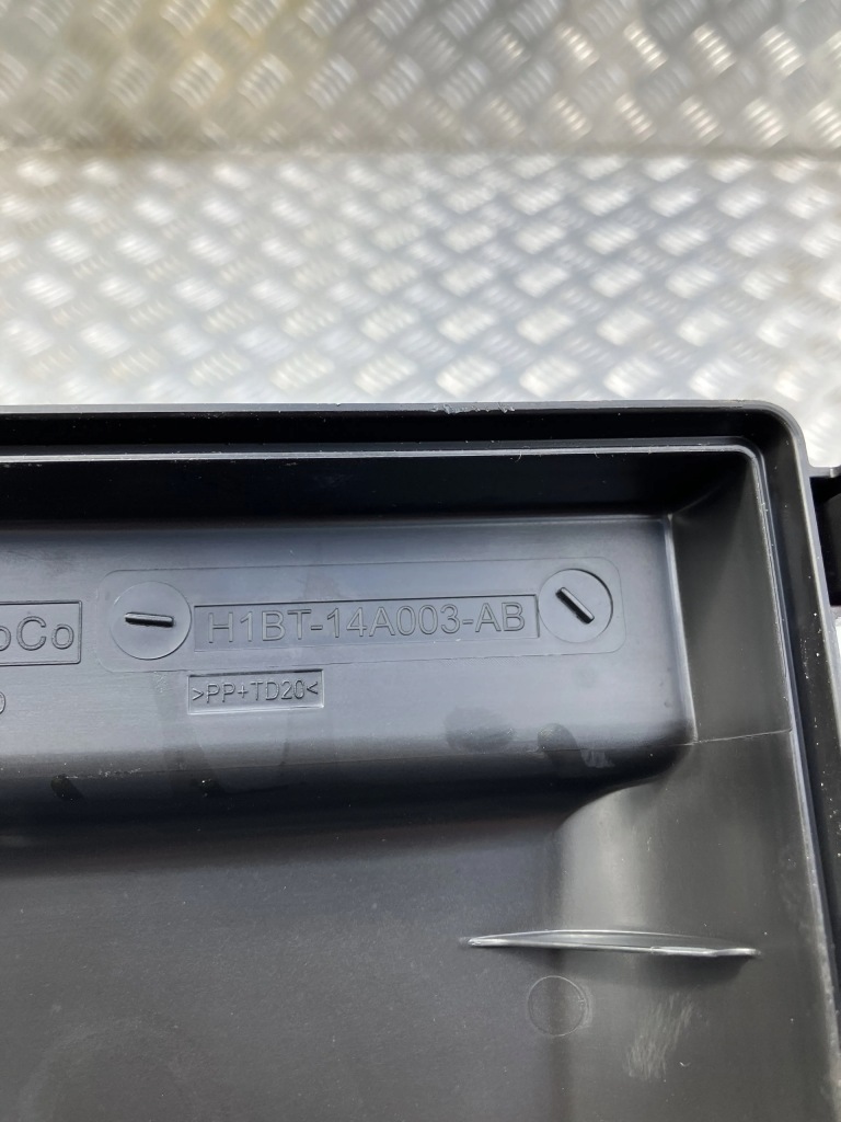 фото №2, Корпус предохранителей puma mk2 19- 1.0 ecoboost