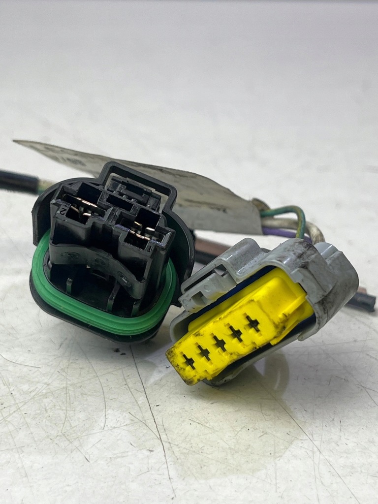 фото №9, Роз'єми штекер колодка коробка запобіжників bsm r03