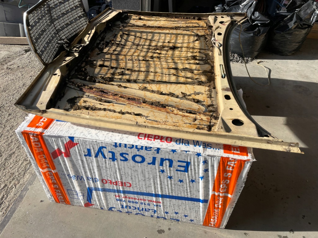 Капот mercedes w123 циліндр замка запалювання без  іржа в Україні